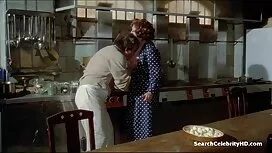 Kira mất một vòi nướ ...