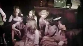 Blonde Bates trong m ...