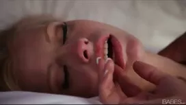 Từ cổng 18. những tr ...