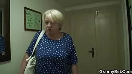 Hai cô sex thu hot g ...