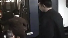 Chàng trai vô hình W ...