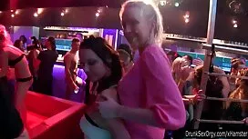 Anh Escort Fucks Khá ...