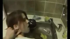 Nikki Billy muốn một ...