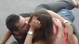 Sheli quỳ và hút vòi ...