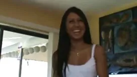 Busty tuổi teen Tess ...